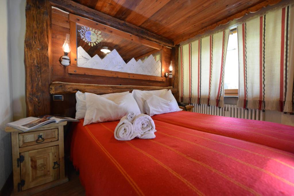 Affittacamere De Charme Jour Et Nuit Torgnon Kamer foto